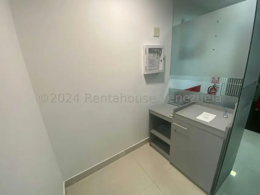 Oficina en Venta en Macaracuay, Distrito Metropolitano - 11