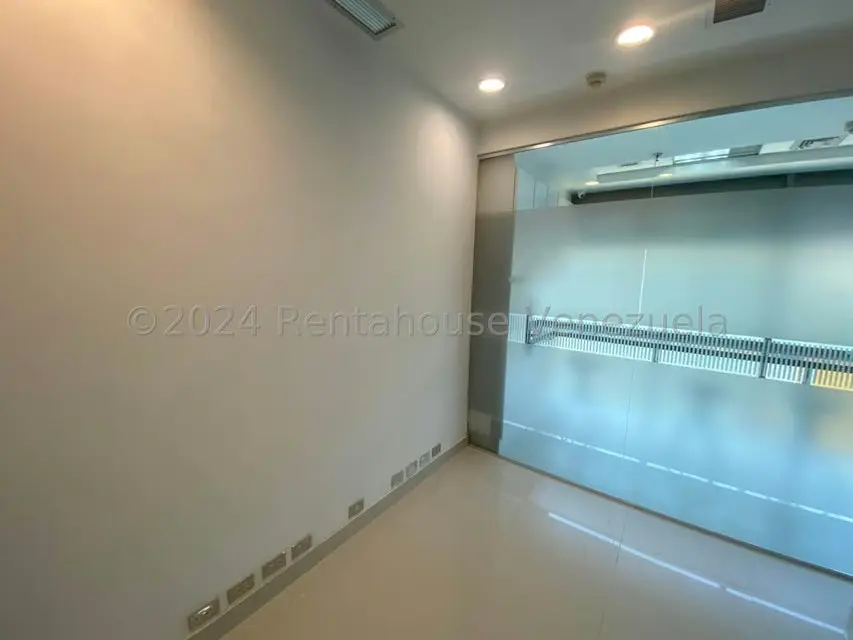 Oficina en Venta en Macaracuay, Distrito Metropolitano - 13