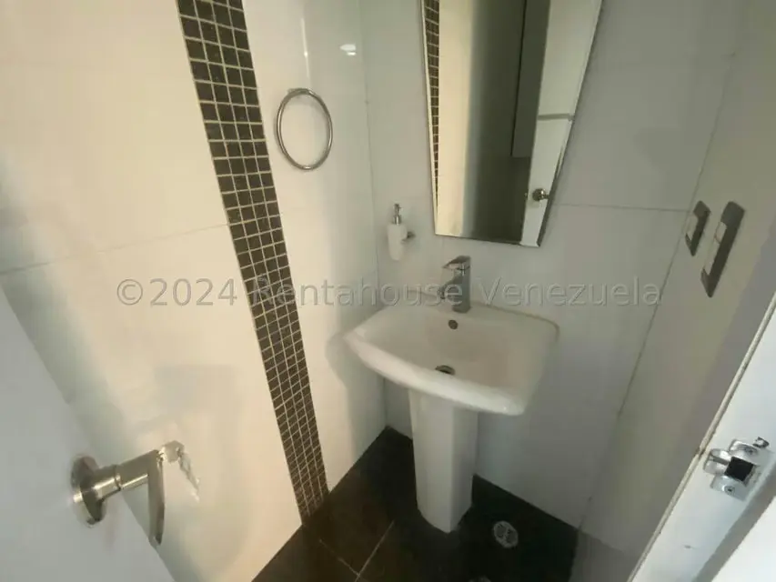 Oficina en Venta en Macaracuay, Distrito Metropolitano - 15