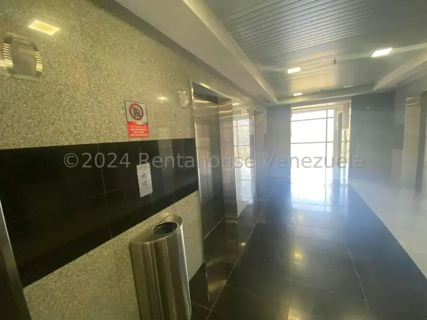 Oficina en Venta en Macaracuay, Distrito Metropolitano - 8