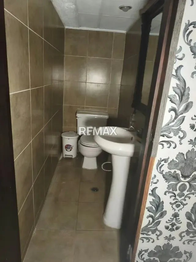 VENTA DE LOCAL COMERCIAL EN EL C.C PLAZA LAS AMERICAS, BARUTA. - 7