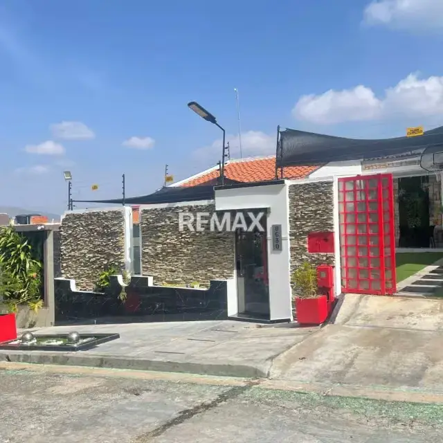 TU HOGAR IDEAL EN CALLE CERRADA! CASA EN VENTA EN URB. TRIGAL NORTE