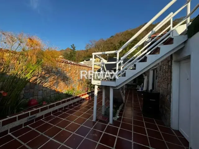 TU HOGAR IDEAL EN CALLE CERRADA! CASA EN VENTA EN URB. TRIGAL NORTE - 11