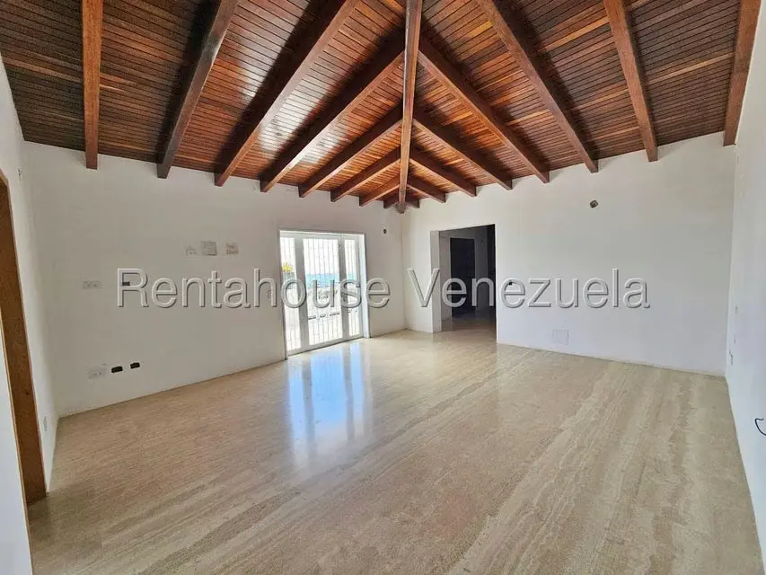 Casa (Multipes Niveles) en Venta en La Lagunita Country Club, Distrito Metropolitano - 25