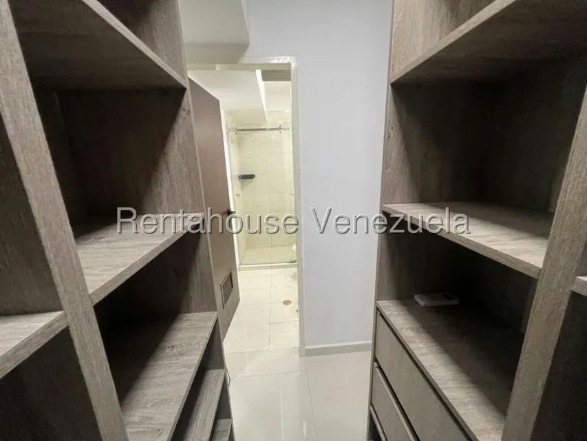 Apartamento (1 Nivel) en Venta en Triangulo del Este, Lara - 30