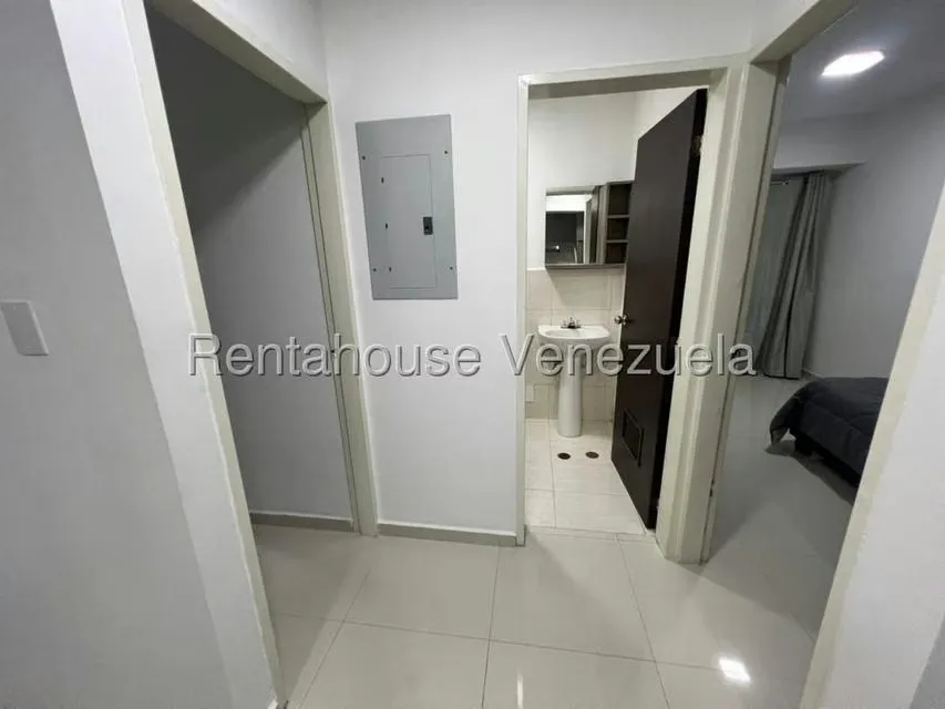 Apartamento (1 Nivel) en Venta en Triangulo del Este, Lara - 6
