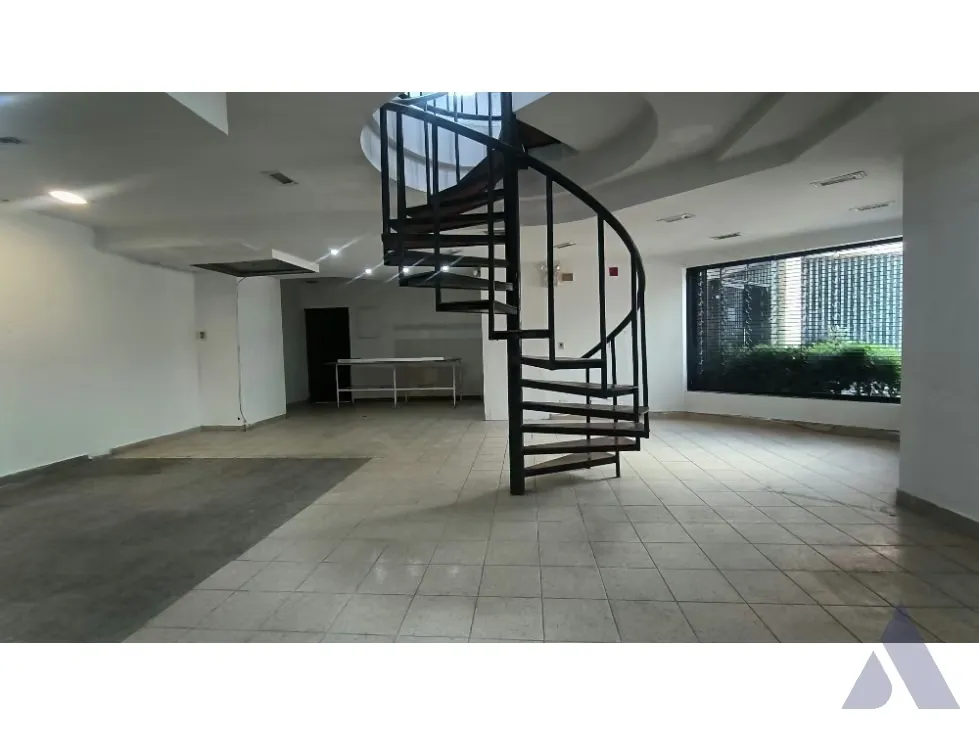 Vendo local/oficina a pie de calle 215m2 La Urbina 8550 - 3