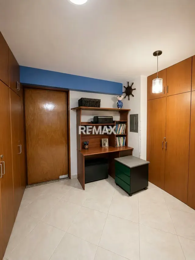 BELLO PENTHOUSE EN ALQUILER EN URB. EL BOSQUE - 17