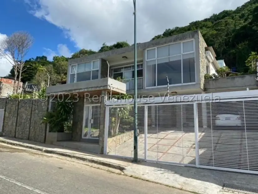 Casa (1 Nivel) en Venta en Prados del Este, Distrito Metropolitano