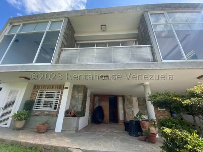 Casa (1 Nivel) en Venta en Prados del Este, Distrito Metropolitano - 11