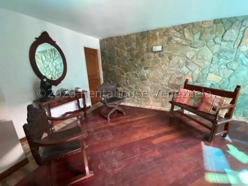 Casa (1 Nivel) en Venta en Prados del Este, Distrito Metropolitano - 16