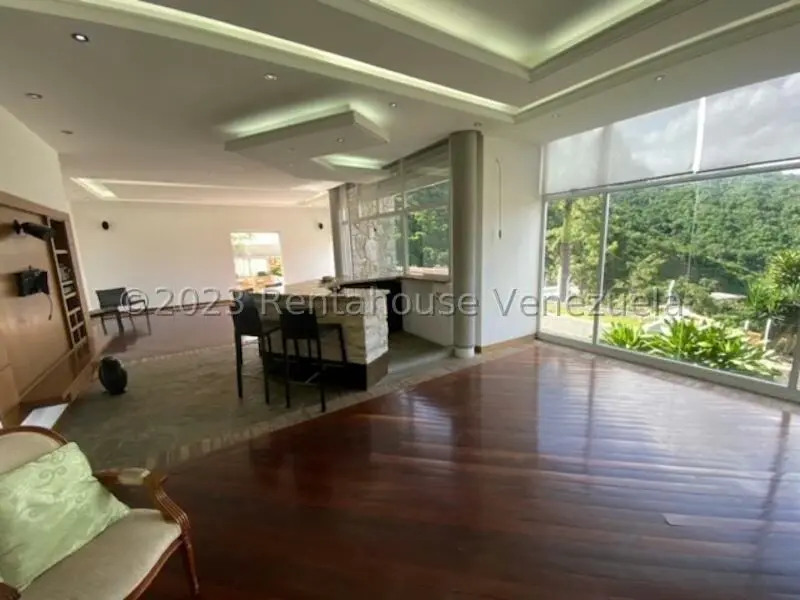 Casa (1 Nivel) en Venta en Prados del Este, Distrito Metropolitano - 24