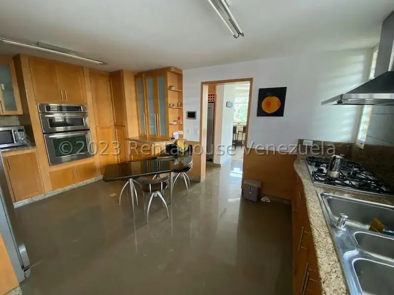 Casa (1 Nivel) en Venta en Prados del Este, Distrito Metropolitano - 33