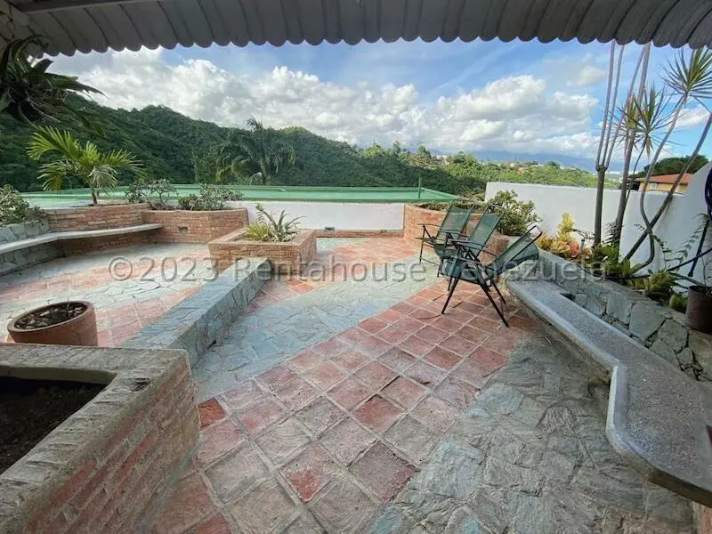Casa (1 Nivel) en Venta en Prados del Este, Distrito Metropolitano - 63