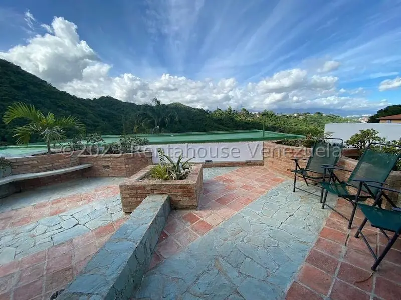 Casa (1 Nivel) en Venta en Prados del Este, Distrito Metropolitano - 65