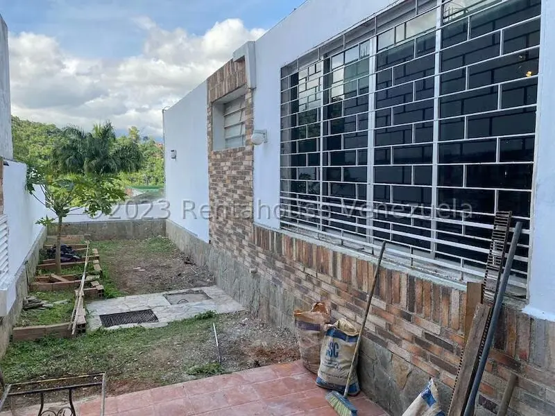 Casa (1 Nivel) en Venta en Prados del Este, Distrito Metropolitano - 66