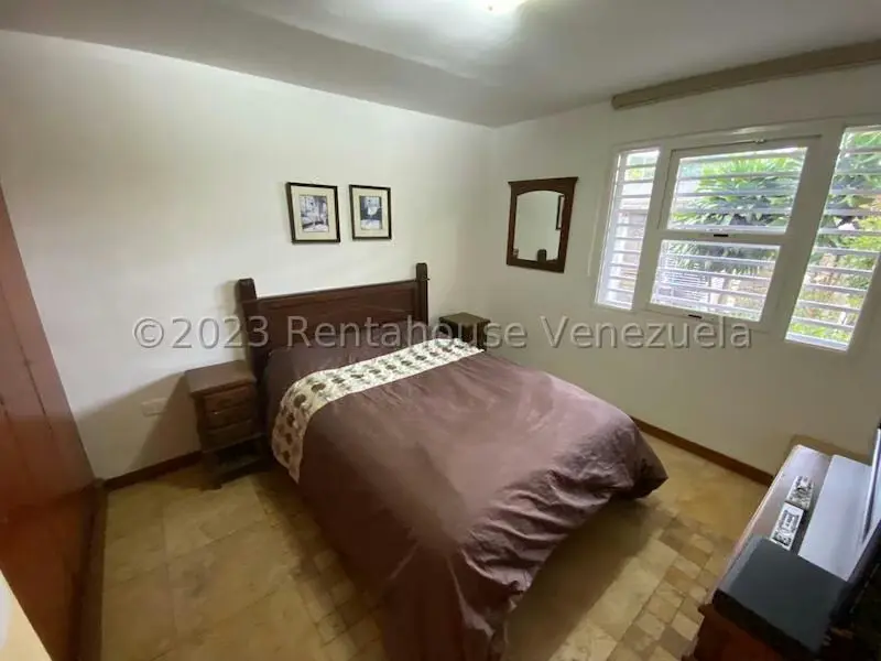 Casa (1 Nivel) en Venta en Prados del Este, Distrito Metropolitano - 72