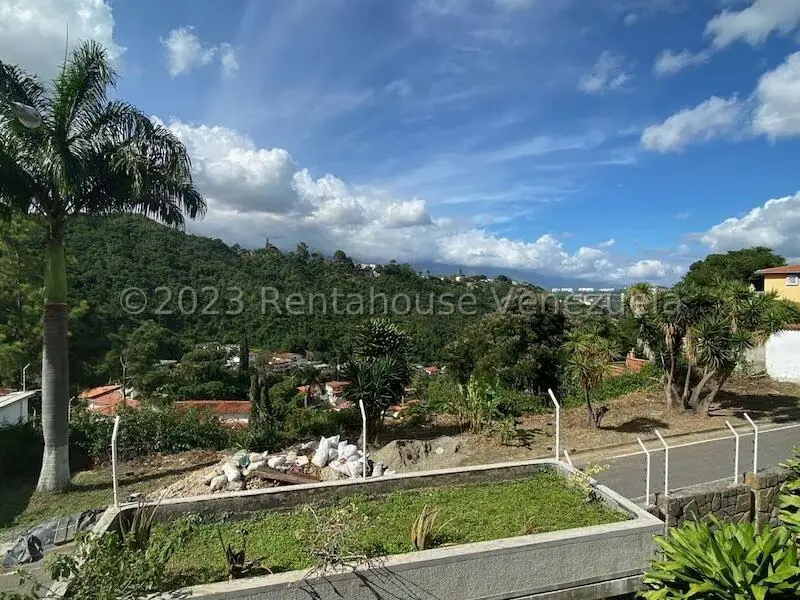 Casa (1 Nivel) en Venta en Prados del Este, Distrito Metropolitano - 9