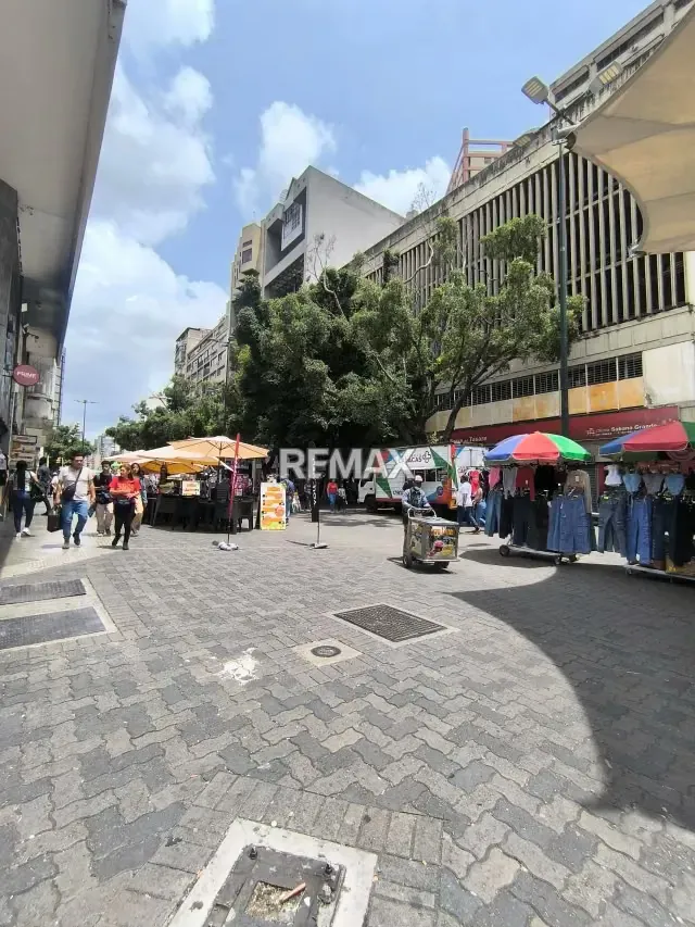 ALQUILER LOCAL COMERCIAL EN SABANA GRANDE PIE DE CALLE - 5