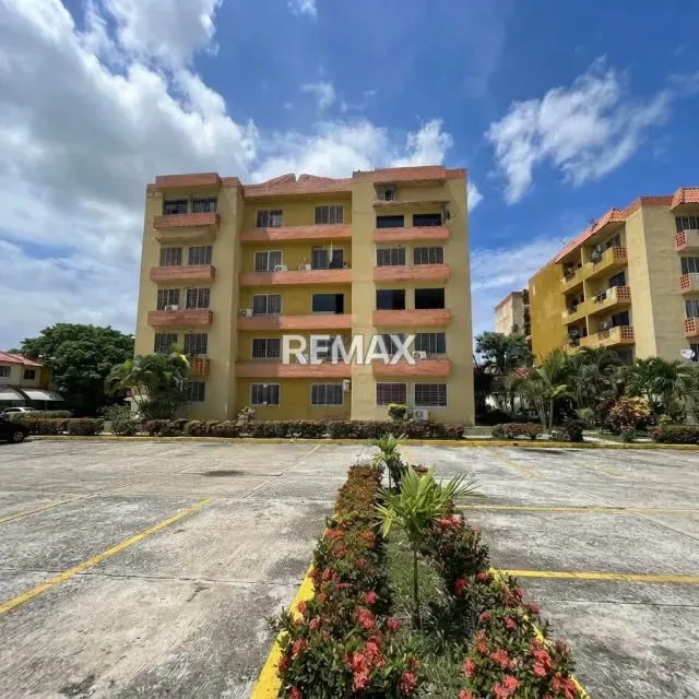 Apartamento en venta res. La abadía planta baja - 2
