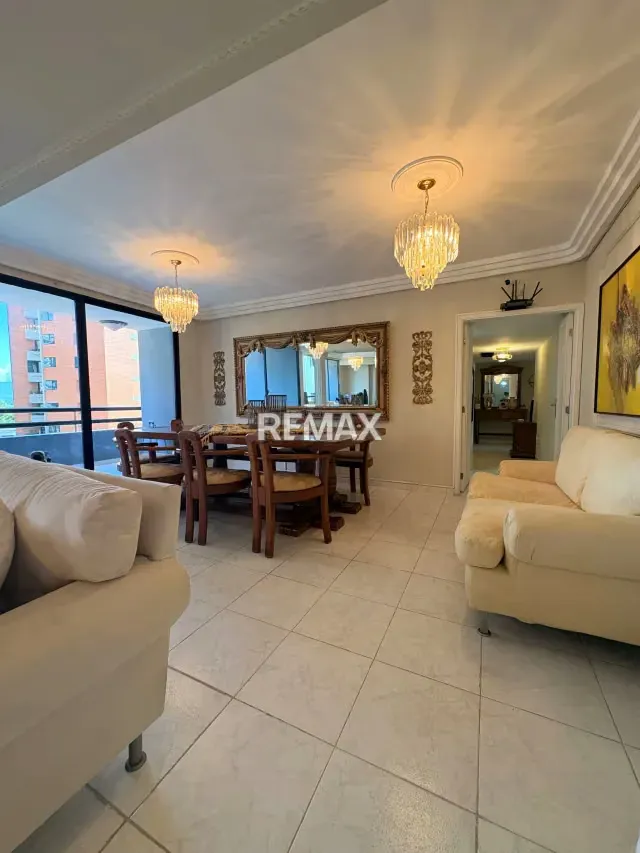 En Venta Apartamento en Tiuna Park - 2