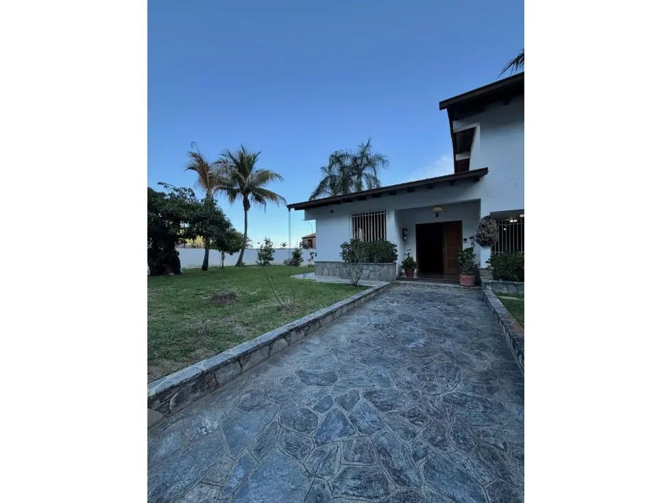 Vendo casa para remodelar 900m2 Colinas de Tamanaco 7221 - 2