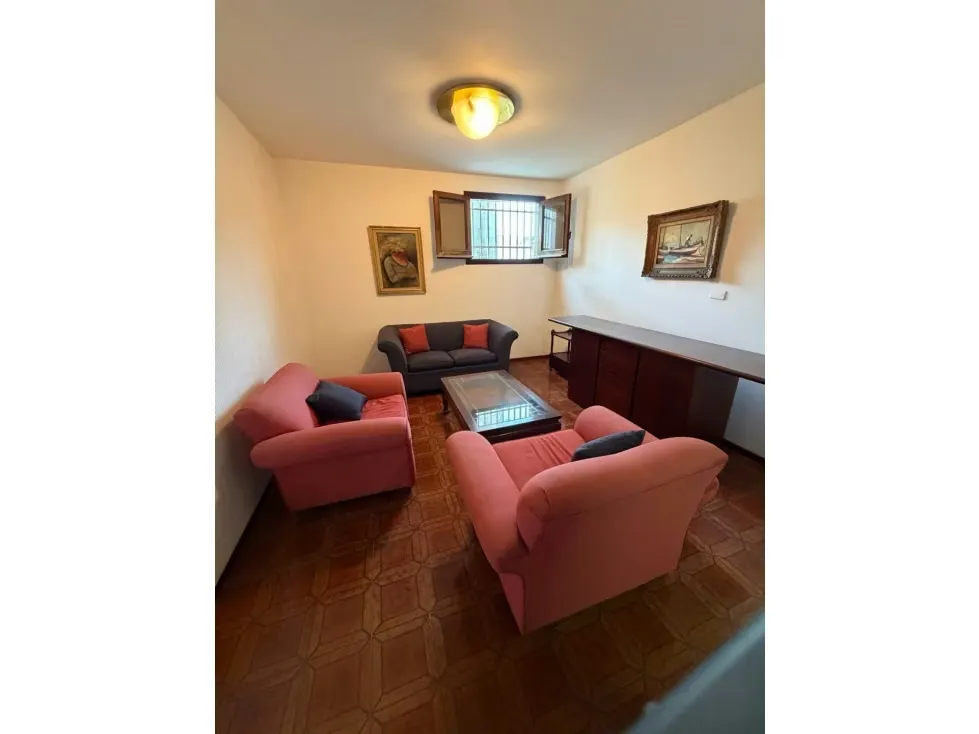 Vendo casa para remodelar 900m2 Colinas de Tamanaco 7221 - 11