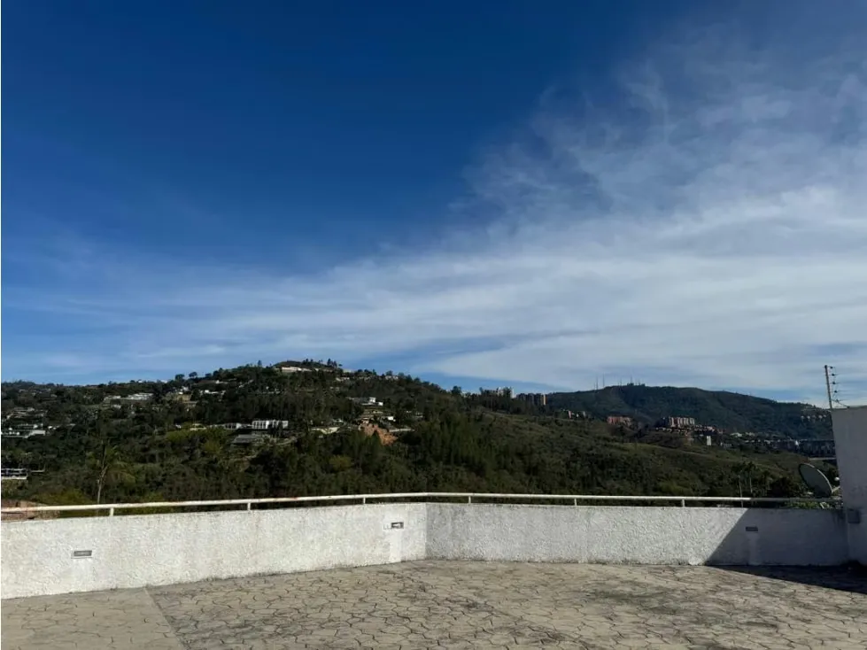Vendo casa para remodelar 900m2 Colinas de Tamanaco 7221 - 18