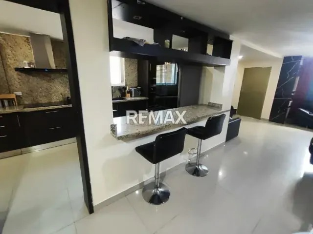 Town House en Venta Urb Loma Real Charallave - 5