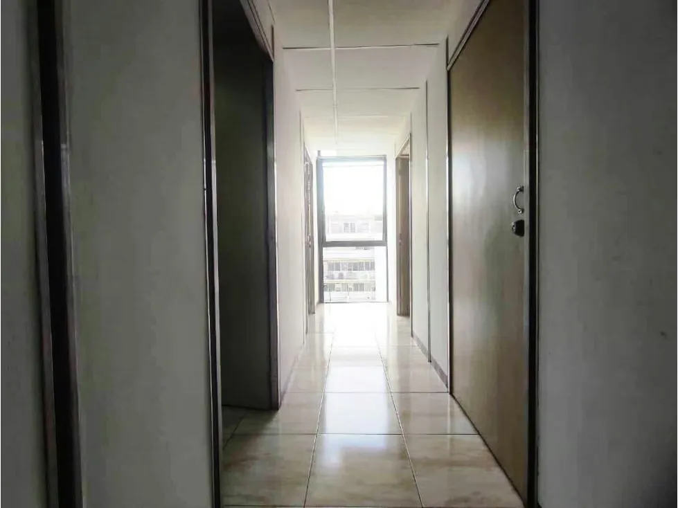 OFICINA - PARROQUIA CATEDRAL - 60 Mts2 - 5