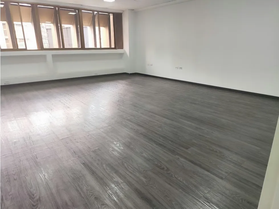 ALQUILER OFC 55MTS2 CALLE CAPITOLIO AV. FCO DE MIRANDA - 10