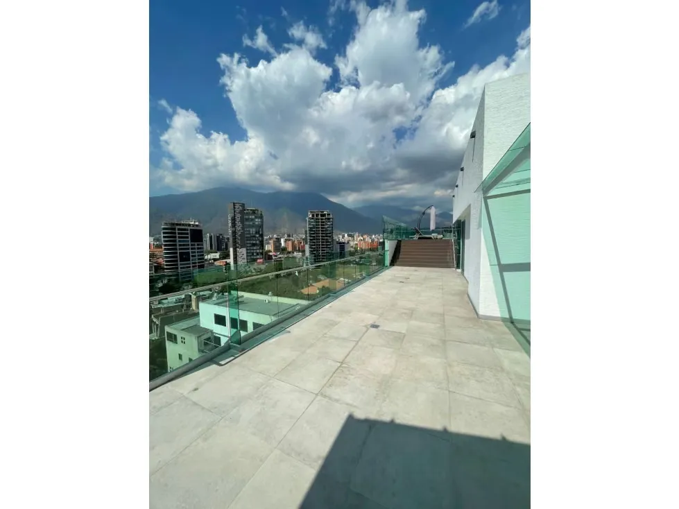 PH en Venta o Alquiler Las Mercedes calle la cinta - 17