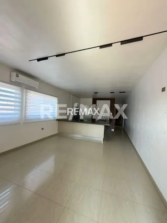 APARTAMENTO EN VENTA URB LA COROMOTO - 4