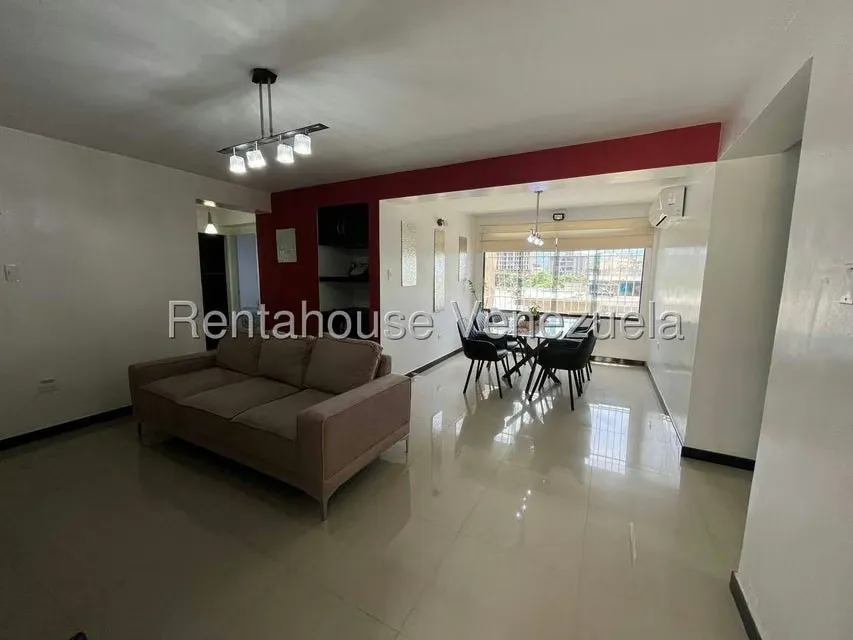 Apartamento (1 Nivel) en Venta en Prebo II, Carabobo - 2