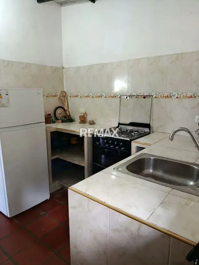 OPORTUNIDAD ÚNICA DE ALQUILER Y NEGOCIO EN CASA DE CAMPO Ubicación: Loma de Pánaga, a solo 20 minutos de San Cristóbal - 11