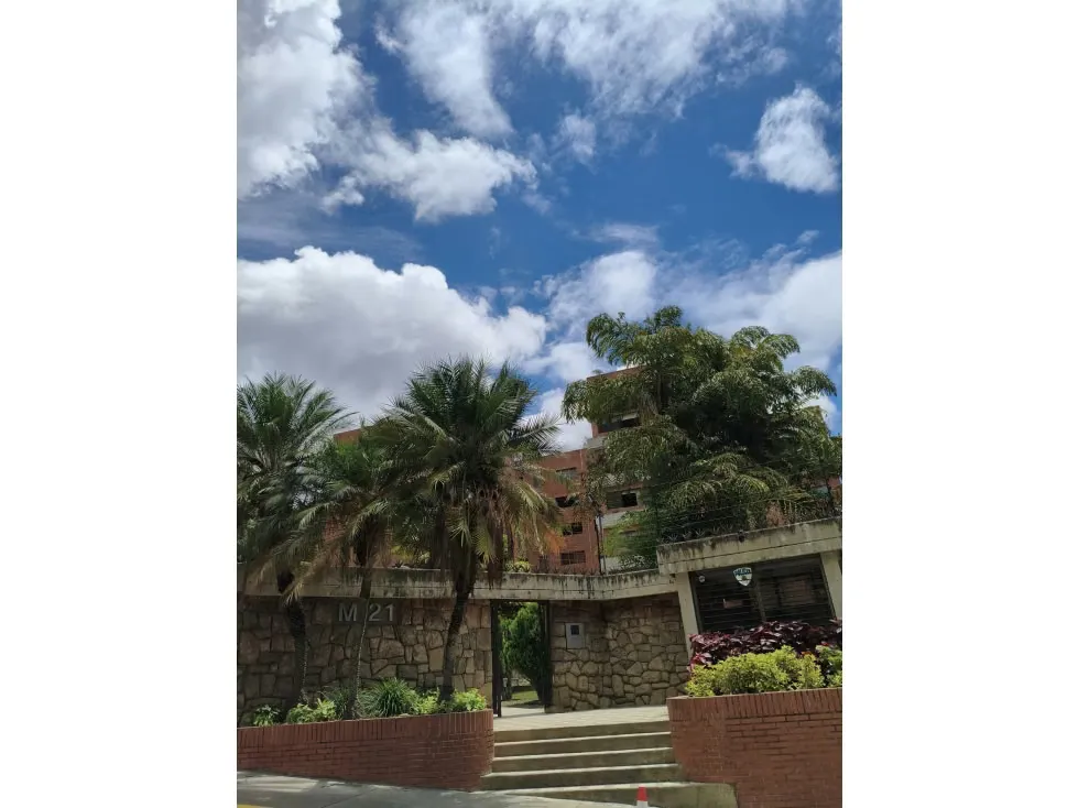 Los Samanes Apartamento en venta en calle cerrada - 3