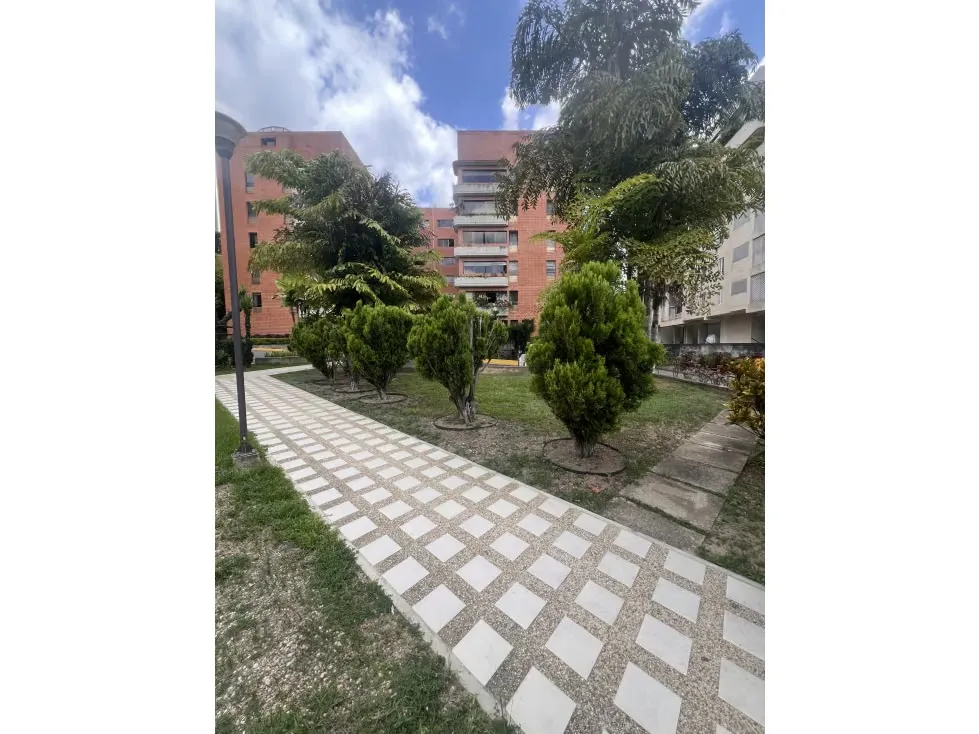 Los Samanes Apartamento en venta en calle cerrada - 24