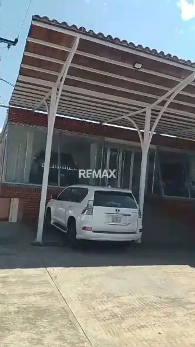 Venta de Concesionario + Hotel a Pie de Calle Autopista Sector Los Caobos