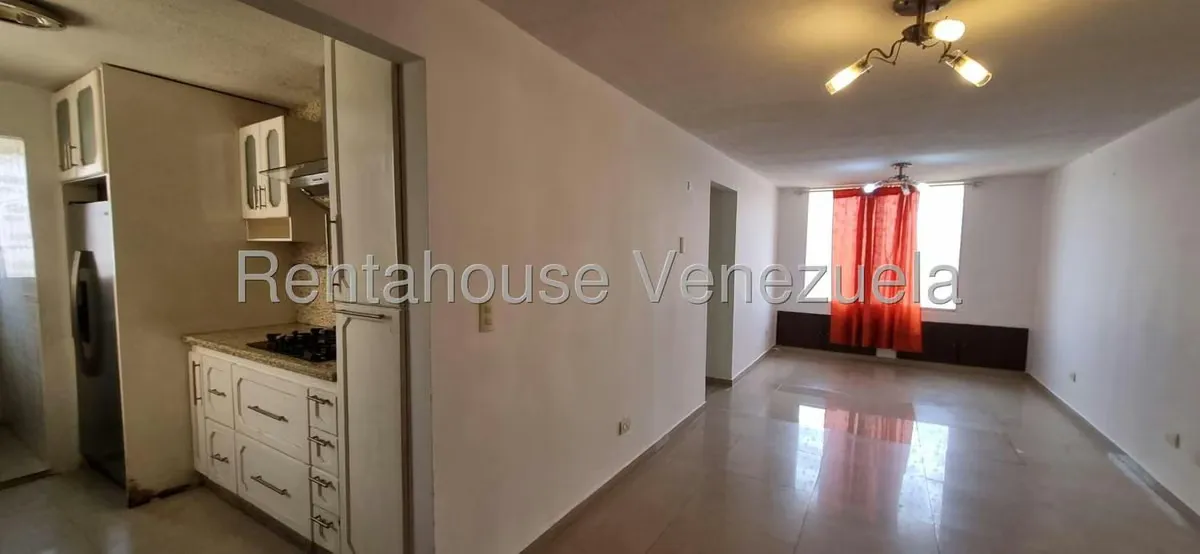 Apartamento (1 Nivel) en Venta en Terrazas Altos de San Pedro, Miranda - 2