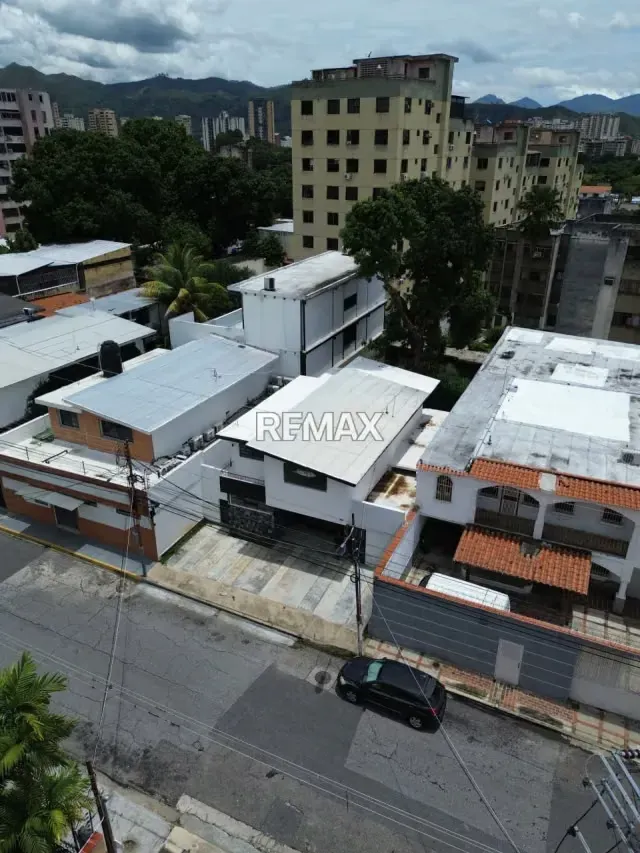 Casa Comercial en Alquiler Urb. Agua Blanca Sector Campo Alegre Valencia Carabobo - 2