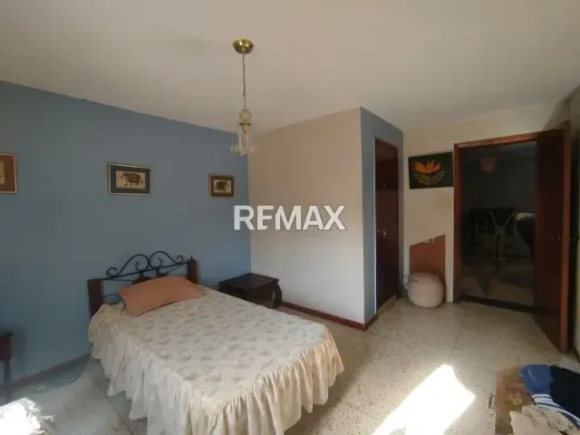 CASA EN VENTA - URB. TURUMO - 5