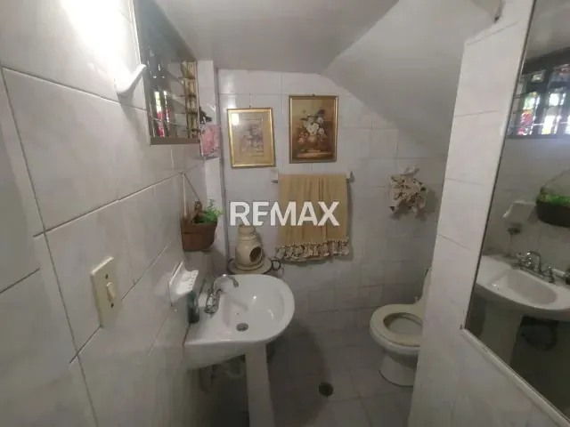 CASA EN VENTA - URB. TURUMO - 8
