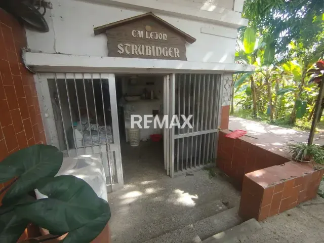 CASA EN VENTA - URB. TURUMO - 10