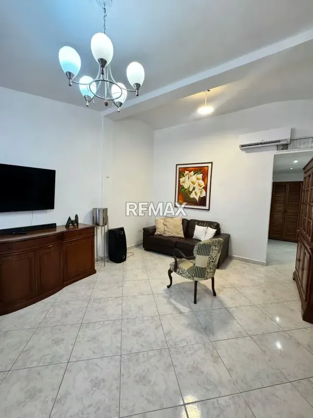 VENTA DE APARTO QUINTA - 5
