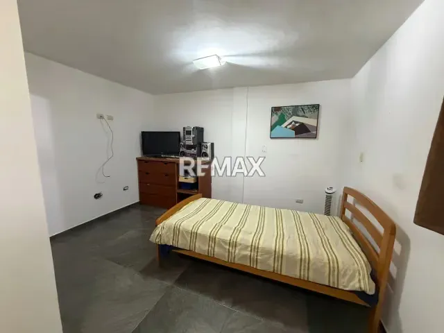 Hermosa Casa con calle privada en la mejor zona de El Castaño - 7