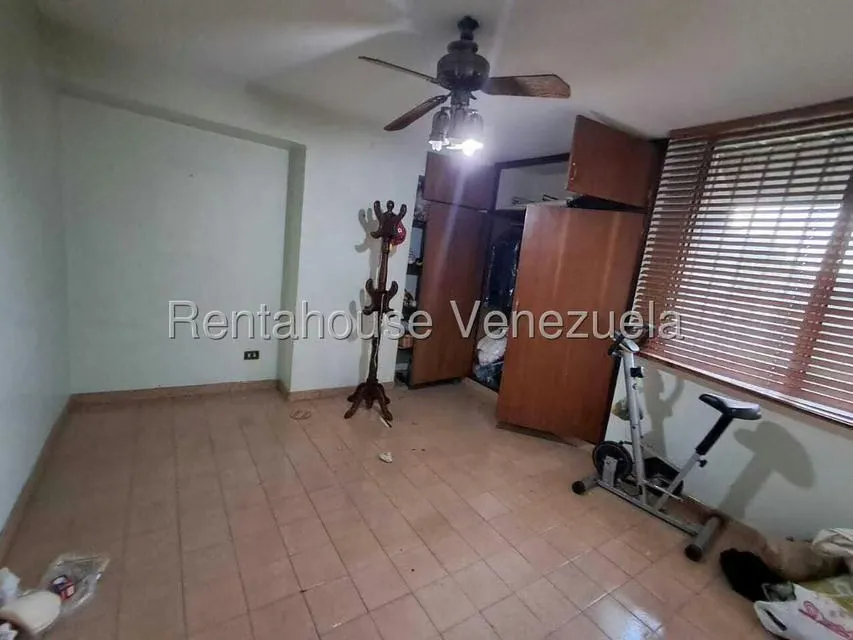 Apartamento (1 Nivel) en Venta en El Marques, Distrito Metropolitano - 11