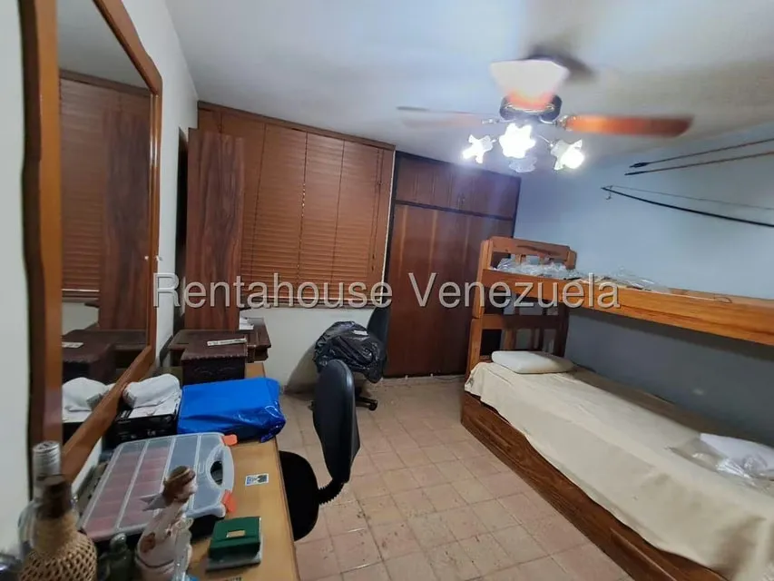 Apartamento (1 Nivel) en Venta en El Marques, Distrito Metropolitano - 14