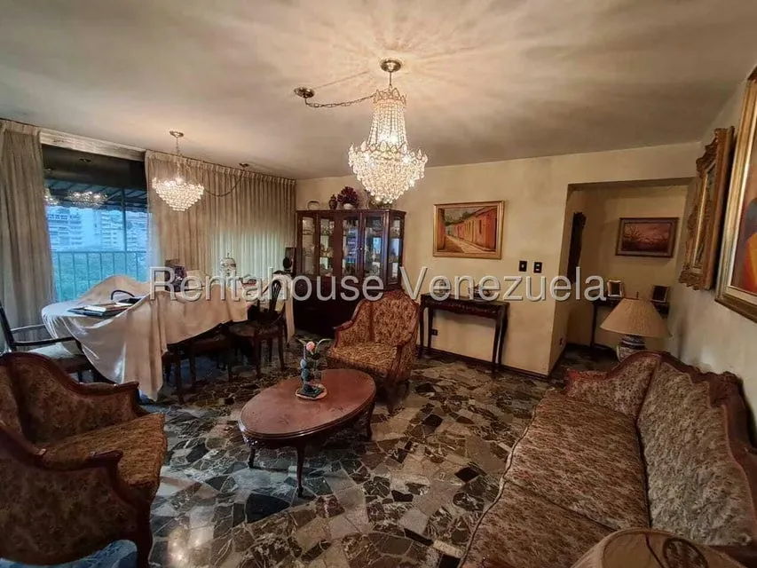 Apartamento (1 Nivel) en Venta en El Marques, Distrito Metropolitano - 3