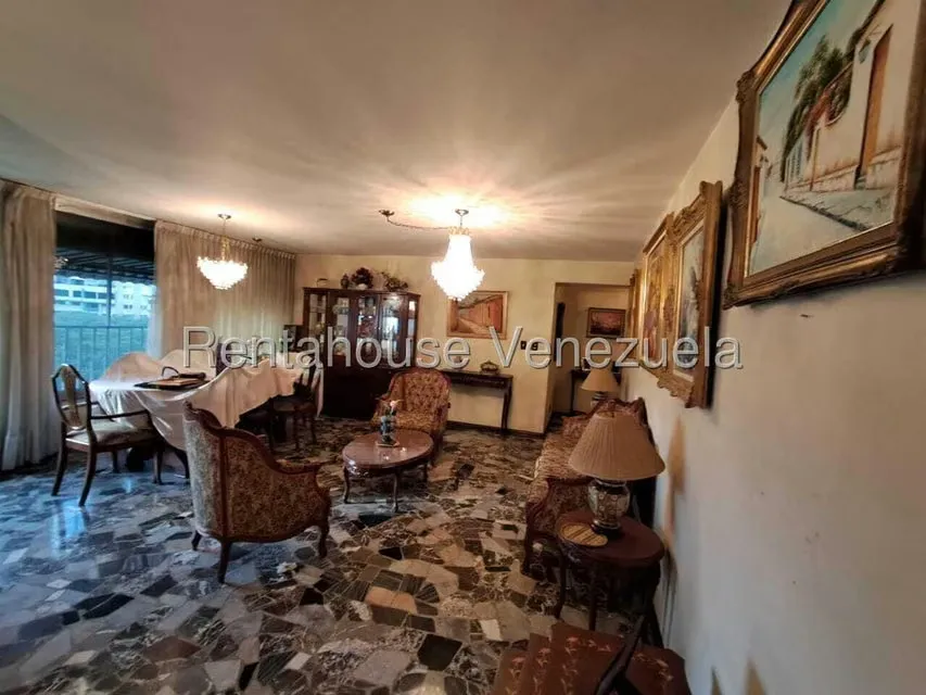 Apartamento (1 Nivel) en Venta en El Marques, Distrito Metropolitano - 4