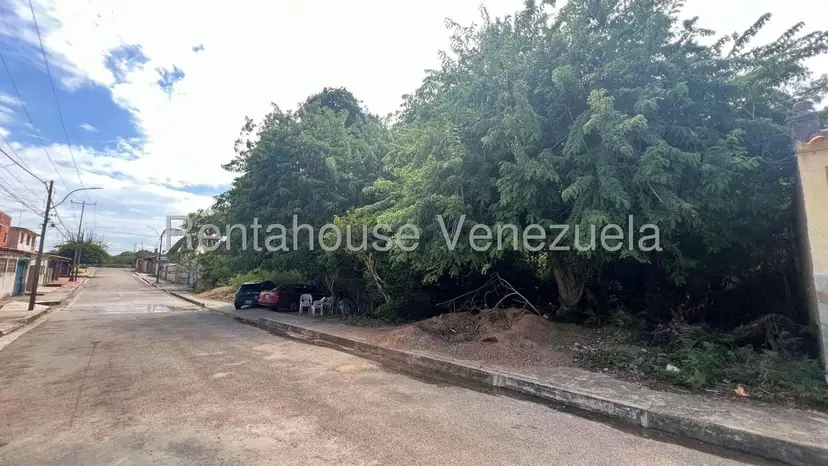 Terreno (Residencial) en Venta en Los Robles, Nueva Esparta